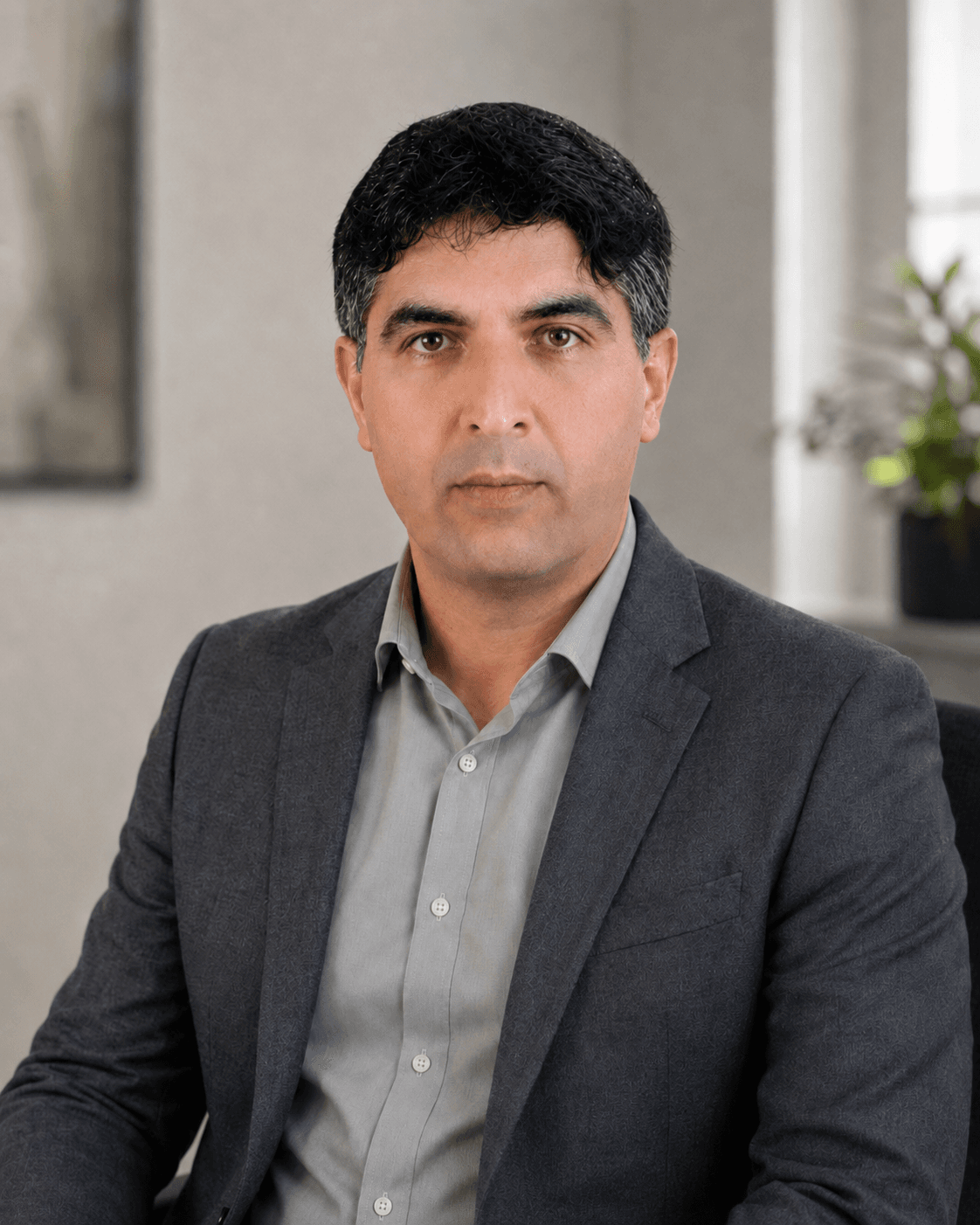 پروفسور هادی وینچه، سوپروایزر و محقق روش تحلیل